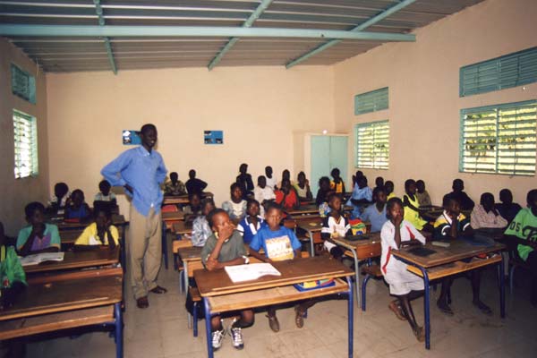 Ecole au Sénégal: nombreux mais sages!