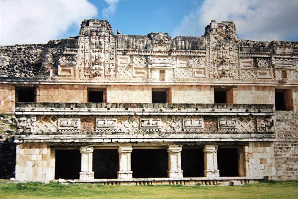 Quadrilatère des nonnes à Uxmal.