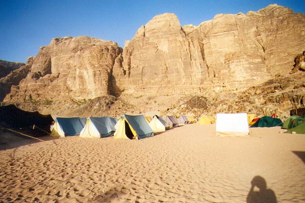 Campement dans le Wadi Rum !