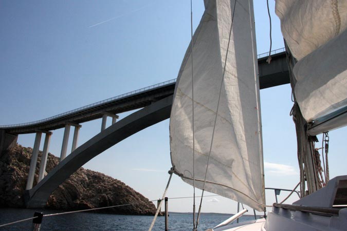 Le pont entre Pag et le continent.