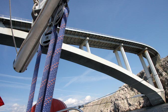 Le pont entre Pag et le continent.