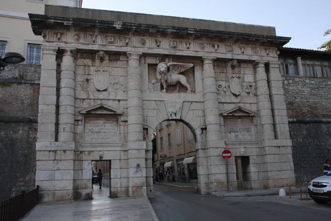 Porte de la ville de Zadar.