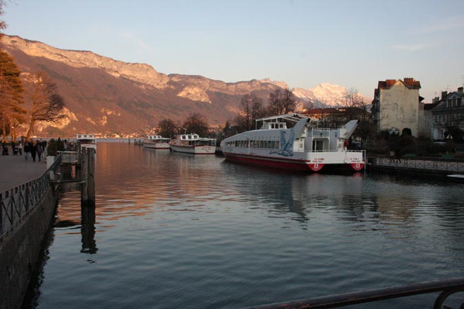 Bateaux de promenade sur le lac Bateaux de promenade sur le lac