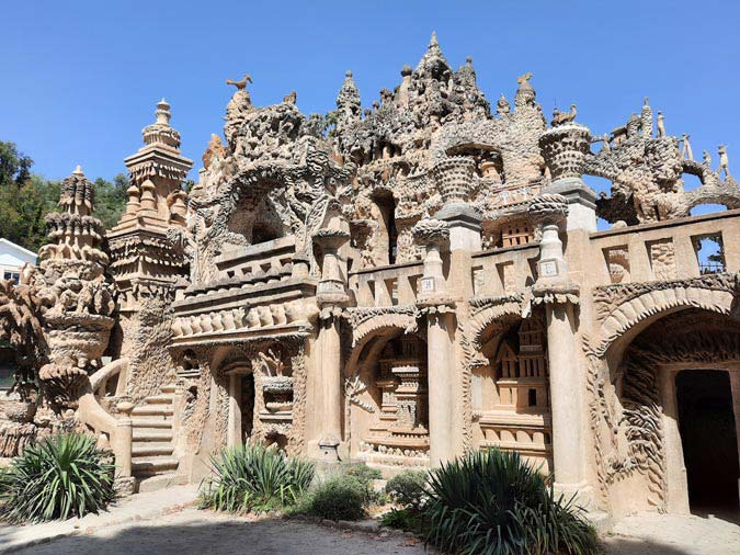 Palais du Facteur Cheval Palais du Facteur Cheval
