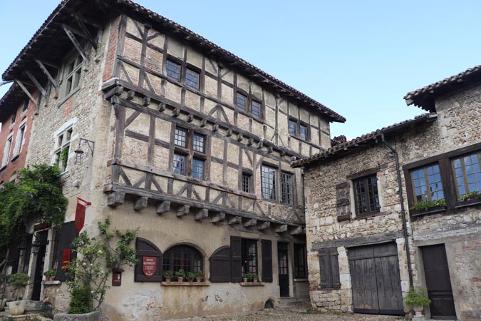 Pérouges
