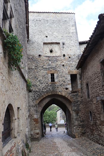 Pérouges