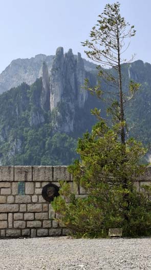 N&eacute;cropole de Saint Nizier