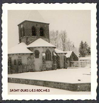 Eglise de Saint Ours les Roches.
