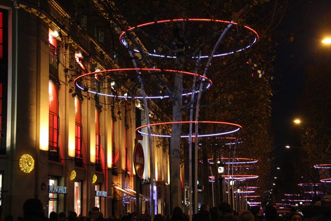Champs Elysées. Champs Elysées.