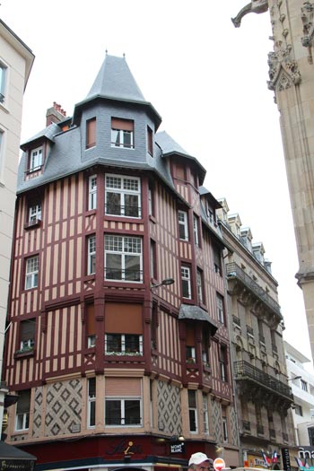Rue Saint Lô