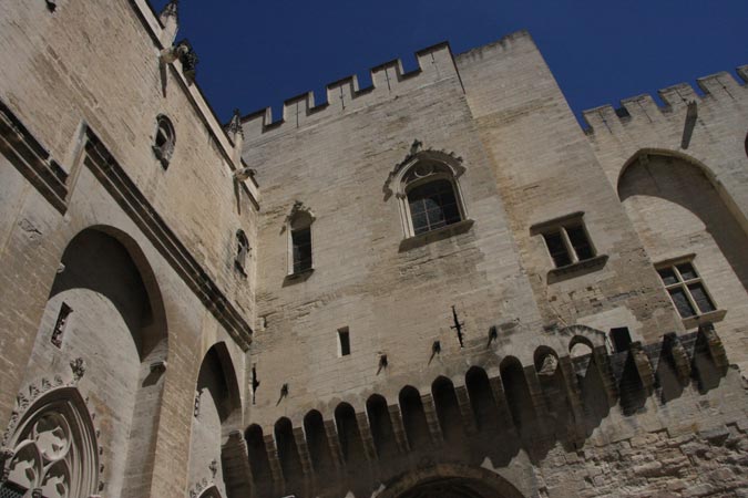 Avignon.