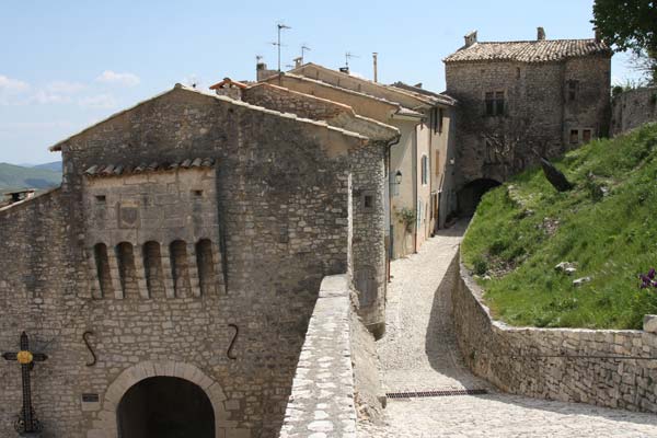 Le vieux Banon. Le vieux Banon.
