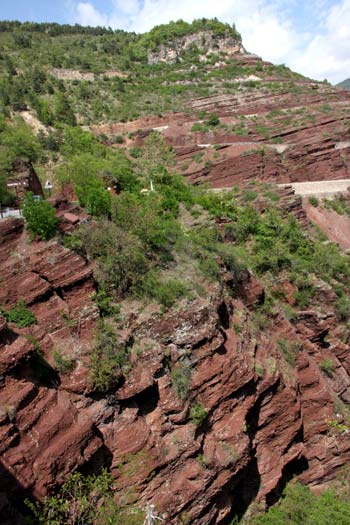 Les gorges. Les gorges.
