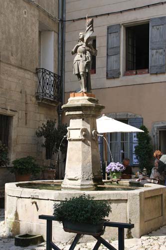 Fontaine.