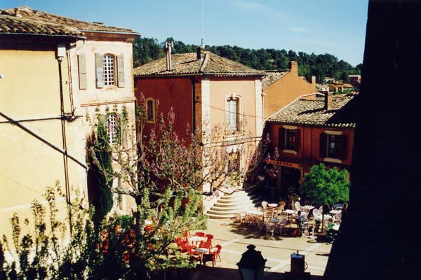 Roussillon. Roussillon.