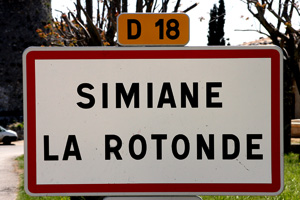 Simiane. Simiane.