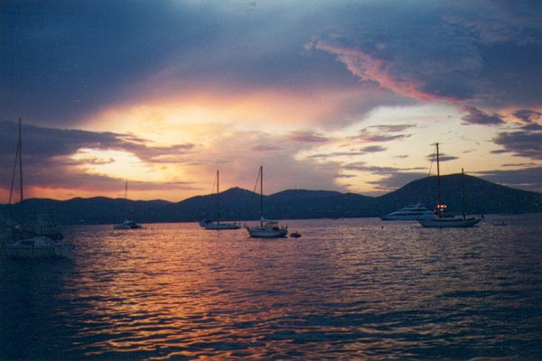 Mouillage entre Saint Tropez et Sainte maxime.