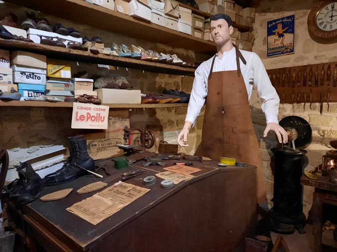 Mus&eacute;e des commerces, Dou&eacute;