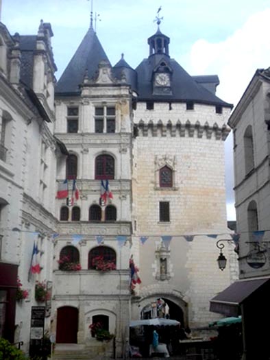Loches Loches