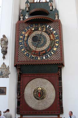 Horloge astronomique (Eglise Mariacki à Gdansk).