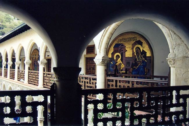 Galerie du monastère de Kykkos. Galerie du monastère de Kykkos.