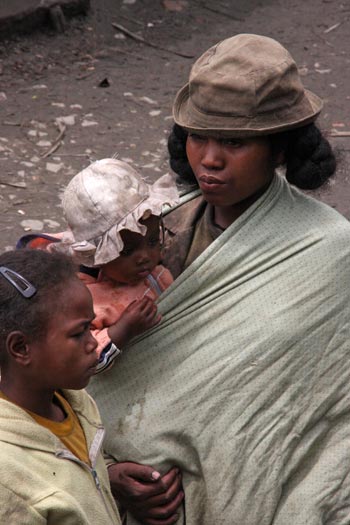 Sur la ligne Fianarantsoa-Manakara.