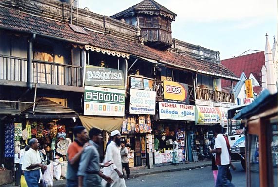 Kandy : une ville animée.