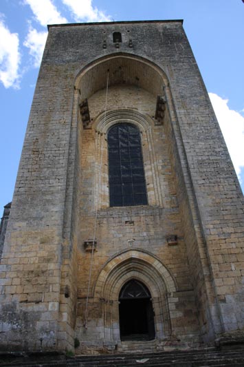 L'abbaye de Saint Amand de Coly