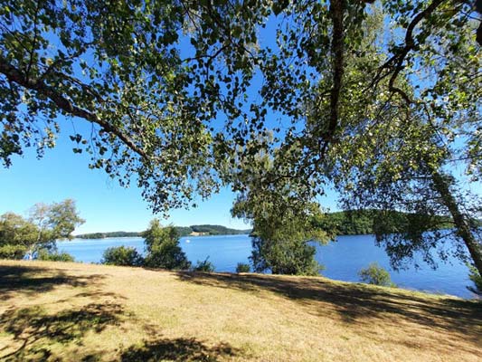 Tour de l'île de Vassivière